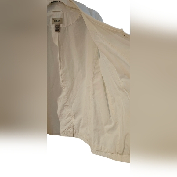 L.L. Bean - Women's White Collared Button  Down Cotton Spring Jacket​​​​​ - Picture 5 of 9